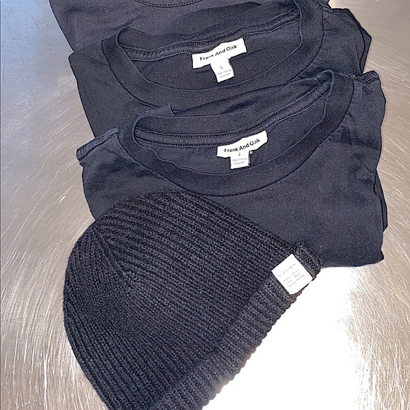 Frank & Oak Black T-Shirt - Picture 4 of 4